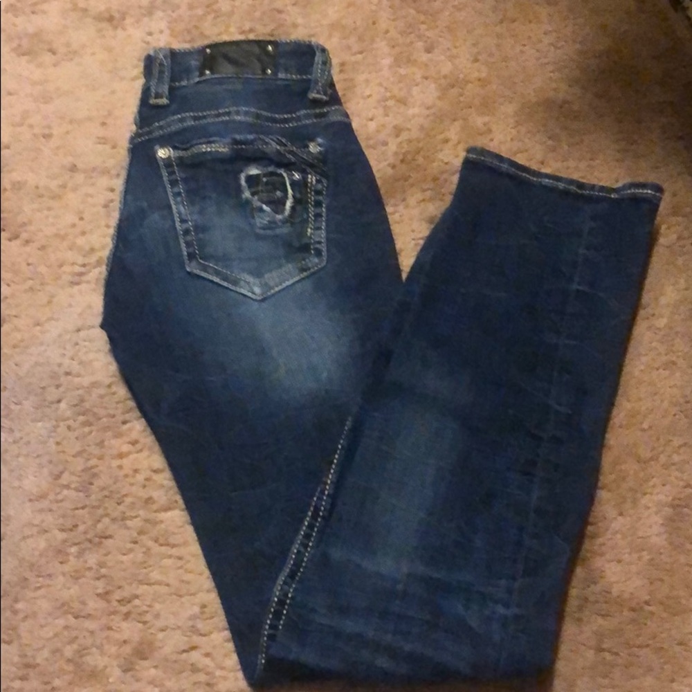 Buckle jeans